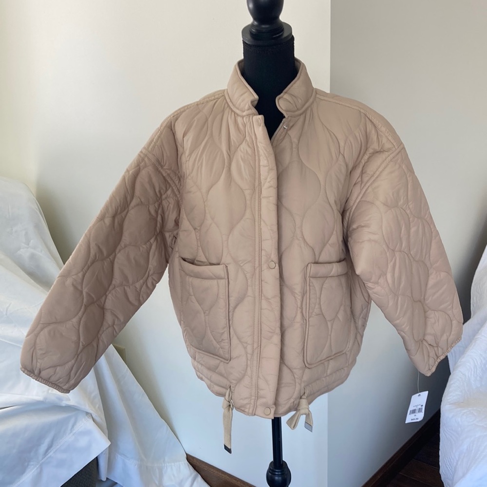 Quilted lightweight tan jacket